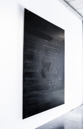 voutichtis-parasitic-installation-fractal-forms-Berlin-site-specific-art-urban-intervention-geometric-abstraction-public-art-interactive-index-09